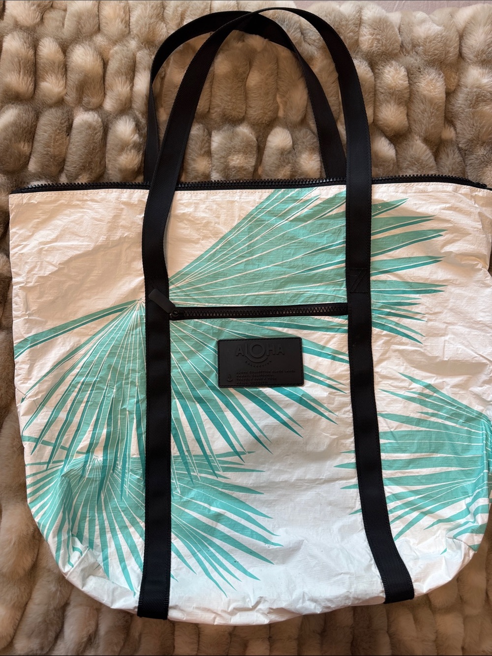 ALOHA Collection Daytripper White Tote with Teal Palm Print and Black Straps